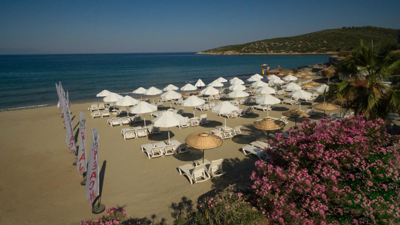 Ramada Hotel & Suites By Wyndham Kusadası Exteriör bild