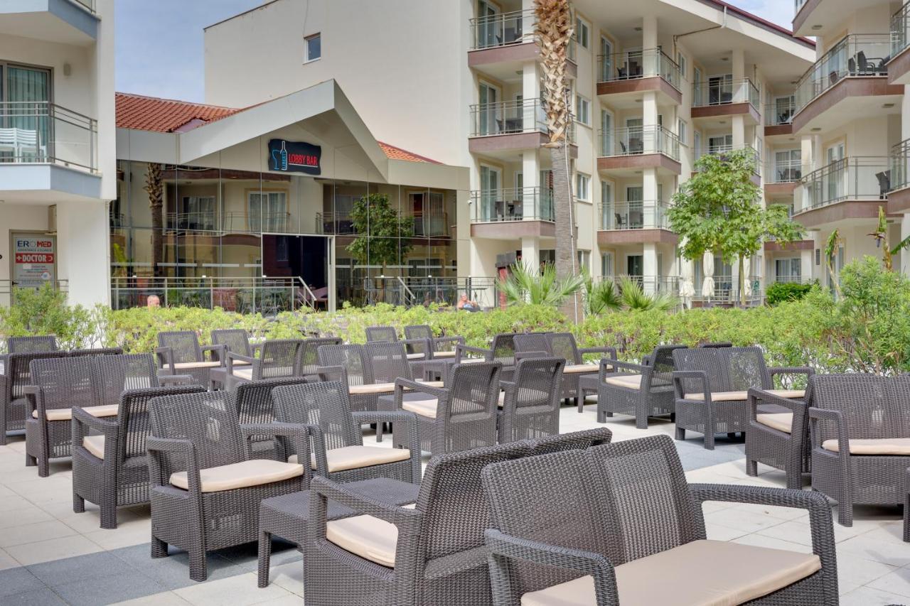 Ramada Hotel & Suites By Wyndham Kusadası Exteriör bild